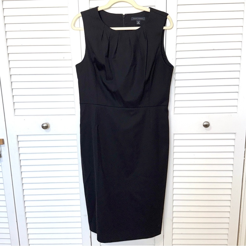 Banana Republic Black Pleated Stretch Dress
